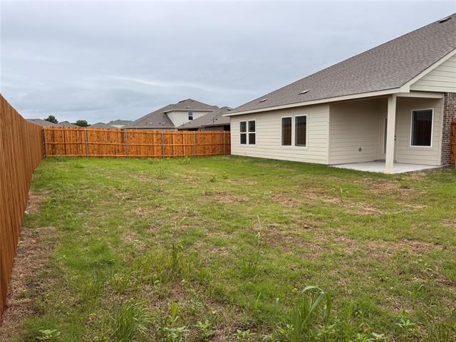 Building Photo - 3917 Oakcrest Ln