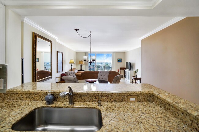 Building Photo - 3581 S Ocean Blvd