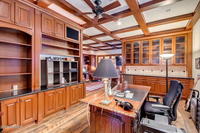 Building Photo - 6526 E Exeter Blvd