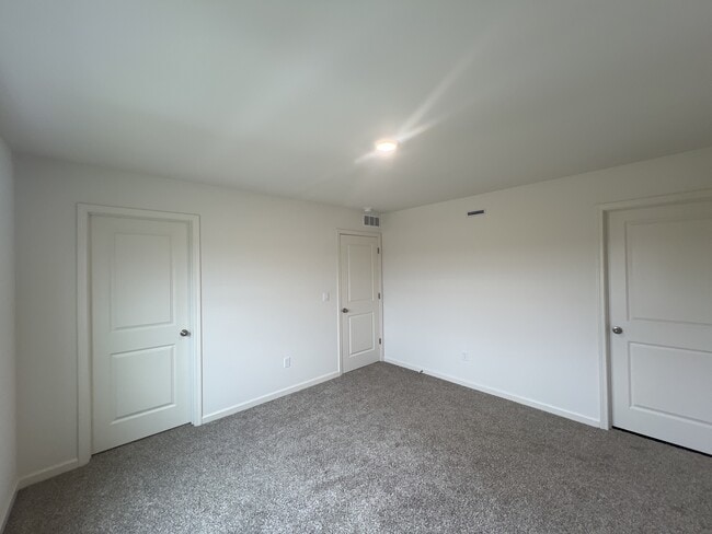 Building Photo - 1140 58th Rd