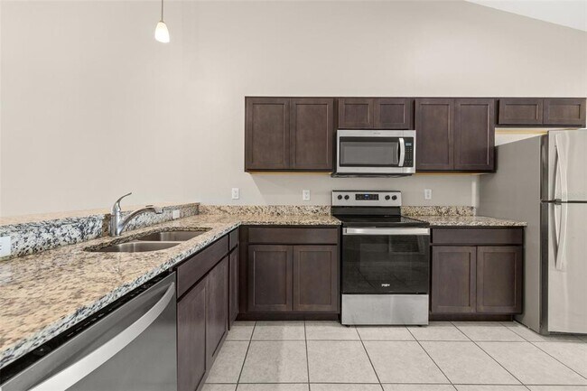 Building Photo - 284 Reese Ct