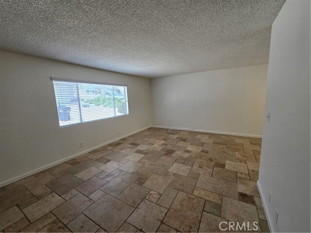 Building Photo - 422 33rd St
