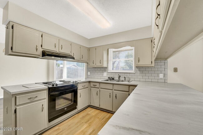 Building Photo - 7525 Melody Ln