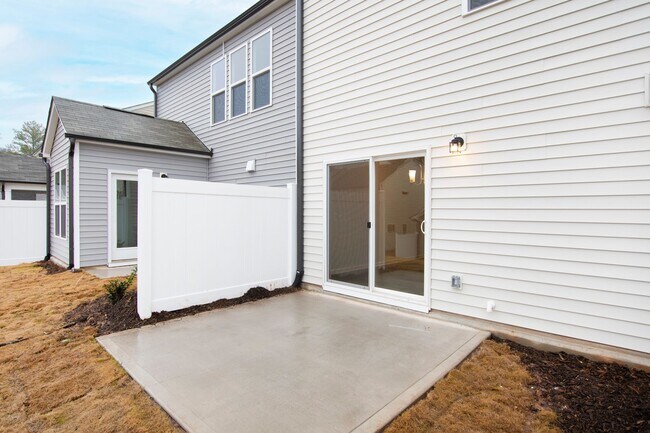 Building Photo - Modern & Charming 3-Bedroom Townhome in Durham!