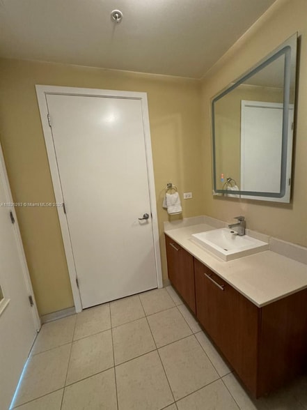 Building Photo - 3301 NE 1st Ave