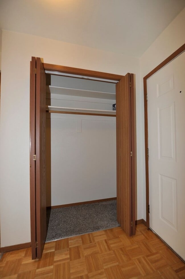 Building Photo - Hayden Apt. Available 2 bed 1 bath (upstairs)