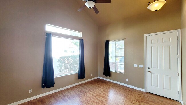 Building Photo - 6252 Huntington Ridge Ave