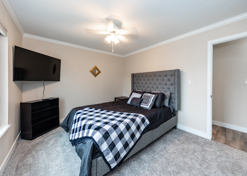 Primary Photo - 2068 Fernwood Dr