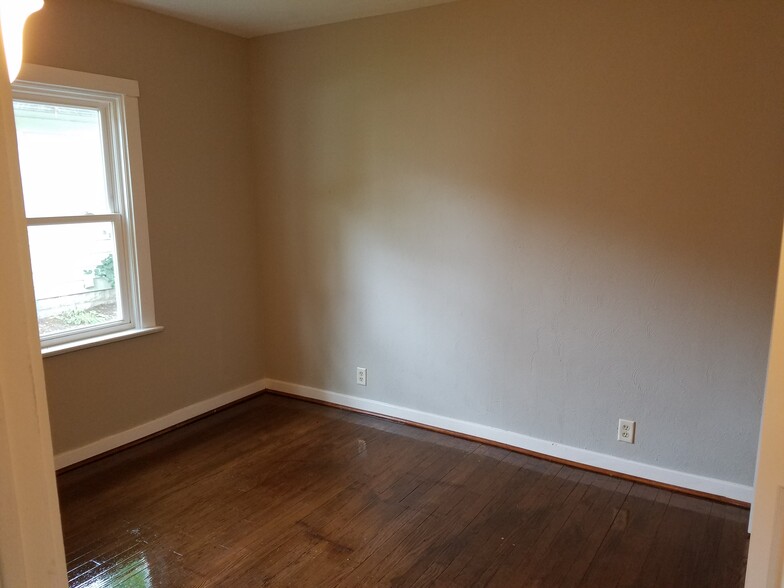 Hardwood floors in all bedrooms. - 2320 Main Street
