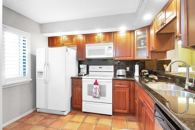 Building Photo - 301 Ocean Bluffs Blvd