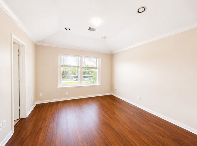 Building Photo - 13119 Stratford Skies Ln
