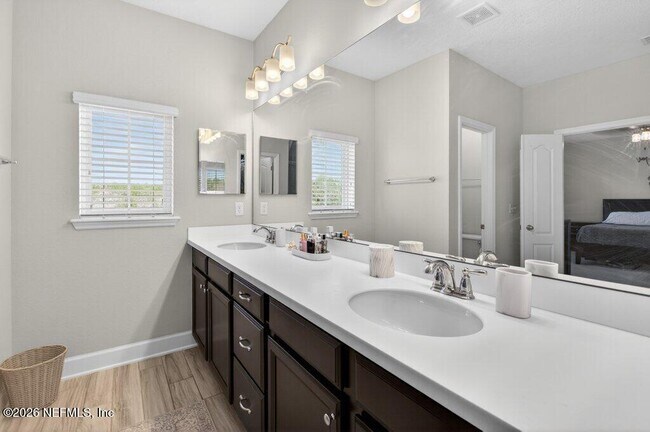 Building Photo - 120 Burlcrest Ct