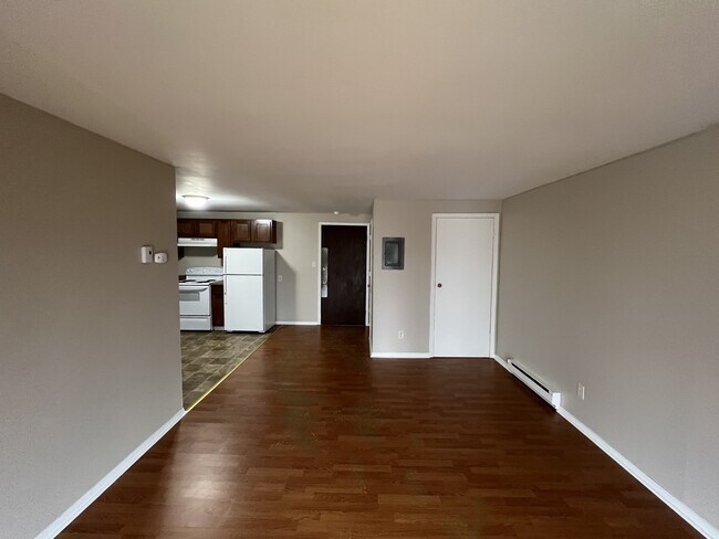 Building Photo - Williams Court Apartments