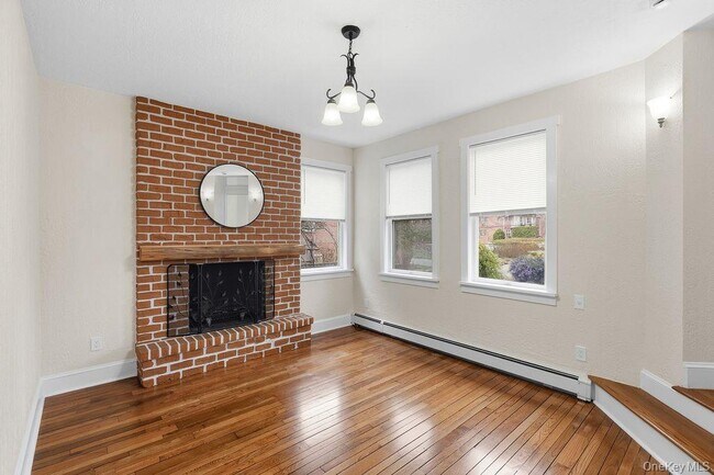 Building Photo - 61 Orchard Ave