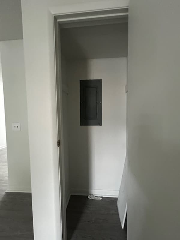 Building Photo - 1829 Tall Pines Cir