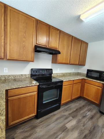 Building Photo - 8100 MacGregor Dr