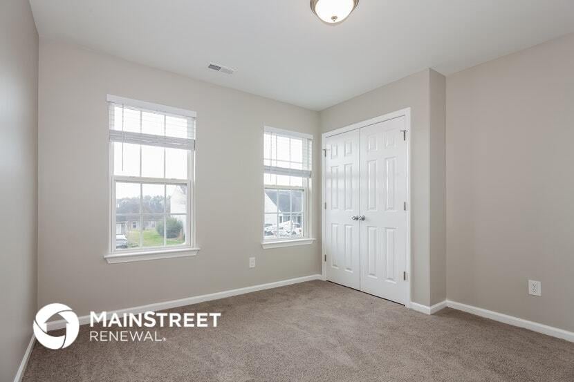 Building Photo - 1135 Larkspur Ln