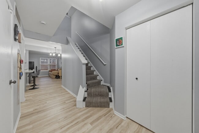 Building Photo - 541 Heritage Dr