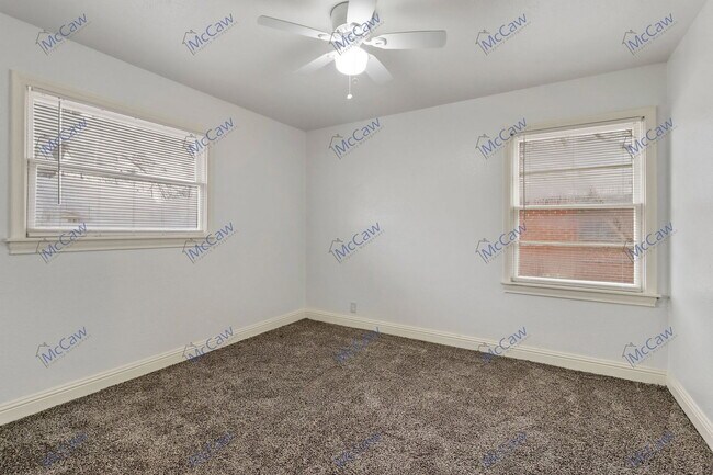 Building Photo - 2802 Materhorn Dr