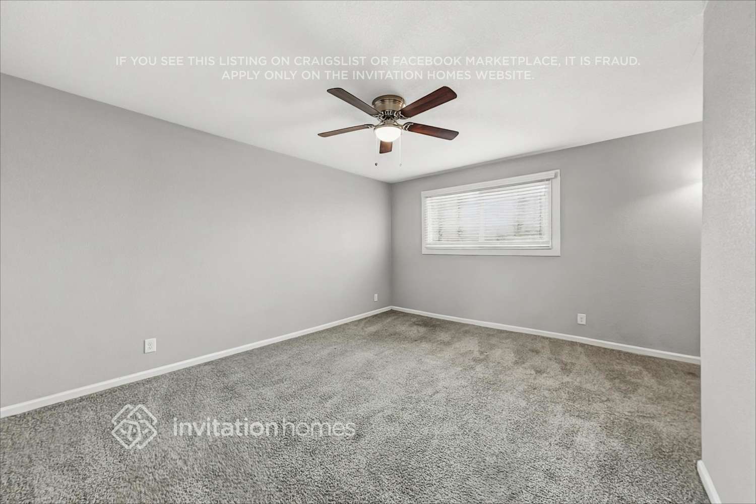 Building Photo - 943 E Manhatton Dr