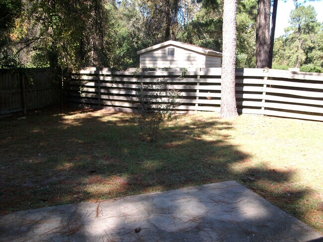 Building Photo - AVAILABLE EARLY MARCH 2026! (One Pet Maximum)