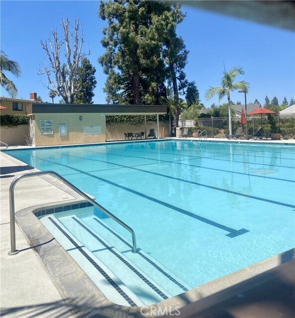 Building Photo - 14851 Devonshire Ave