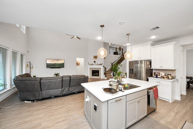 Building Photo - 5506 Onyx Fls Dr