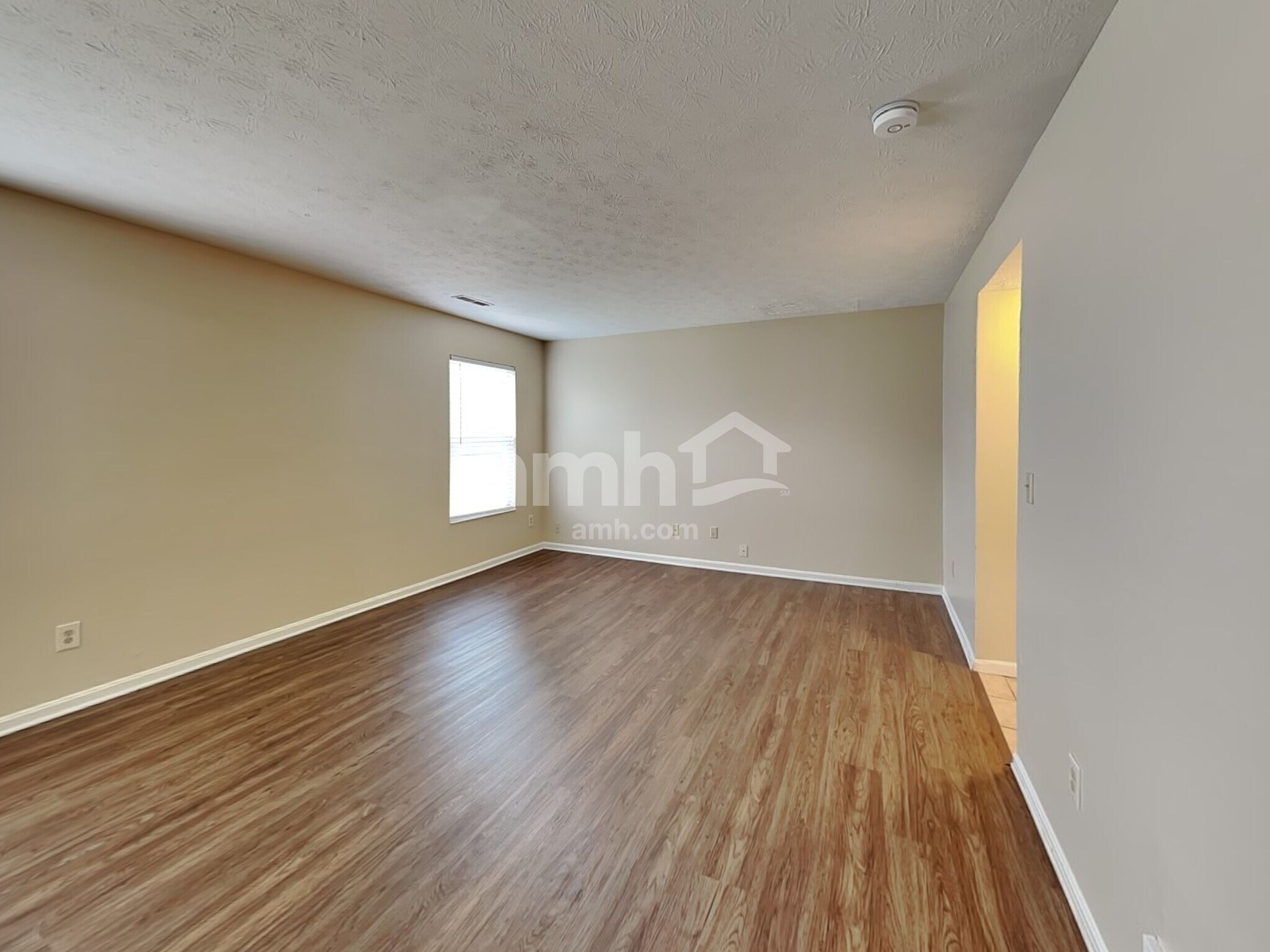 Building Photo - 51 Clearview Ln