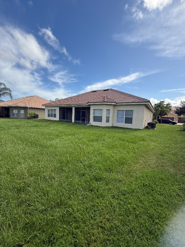 Building Photo - 3514 Valleyview Dr
