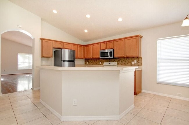 Building Photo - 9853 Portofino Dr