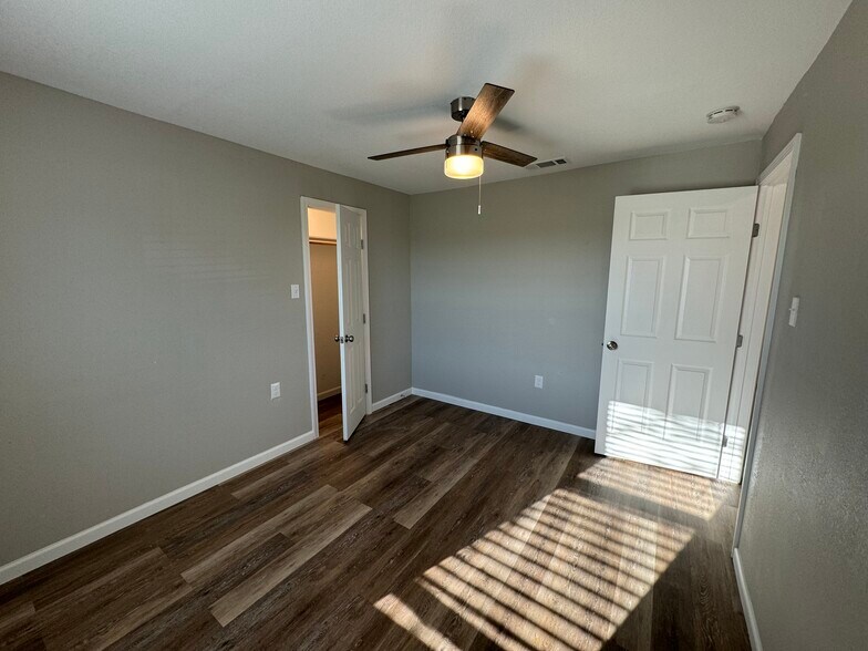 Building Photo - 1210 Southey St