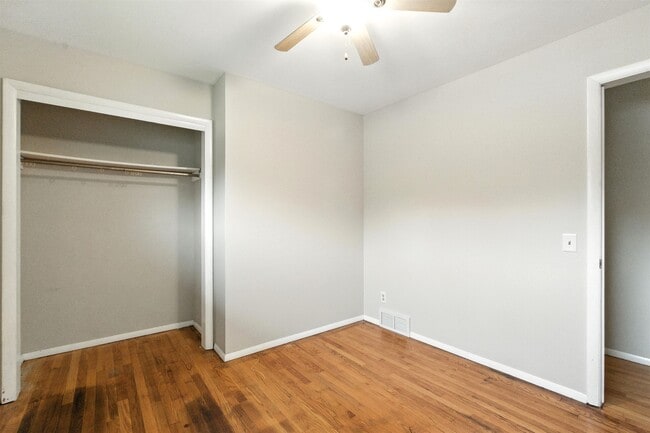 Building Photo - 438 Falcon Cir