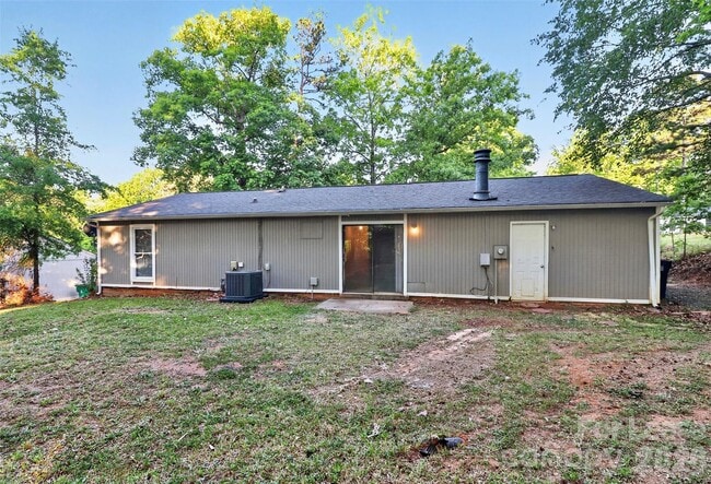 Building Photo - 6300 Dwightware Blvd