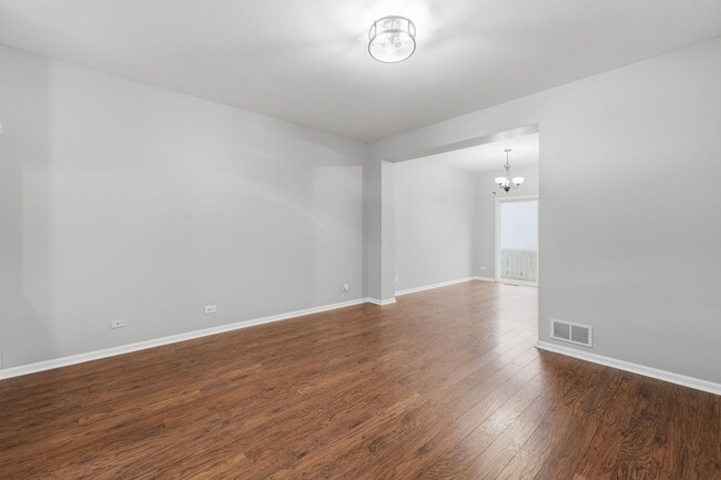 Building Photo - 1464 Cambria Dr