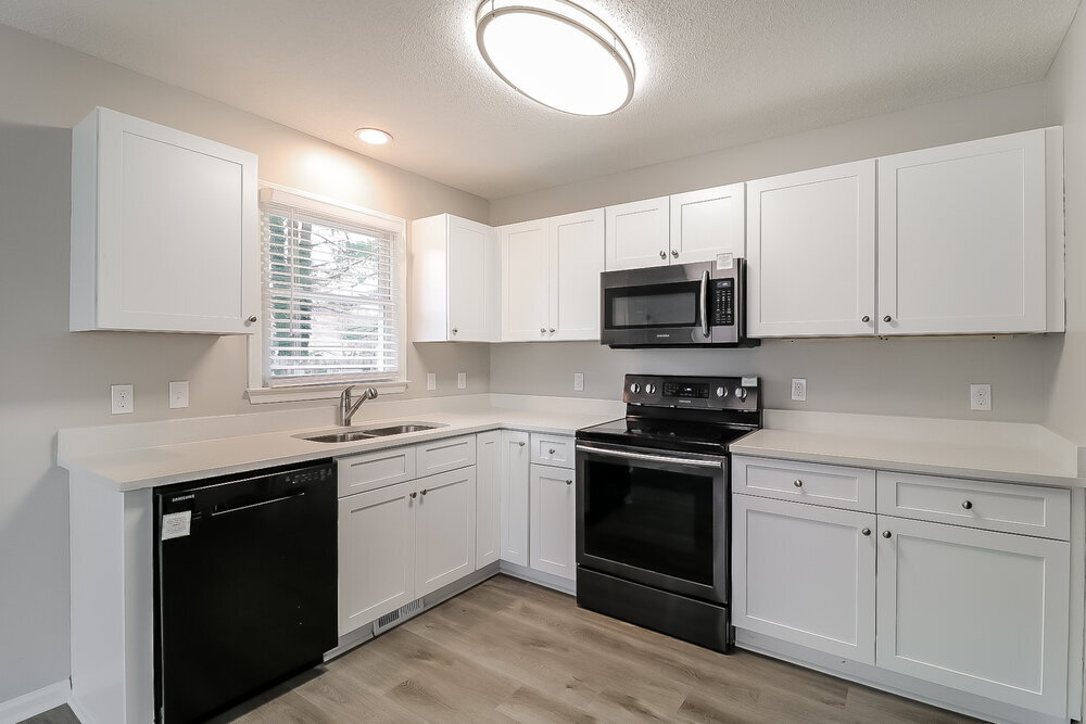 Building Photo - 4 Olde Charles Towne Ct