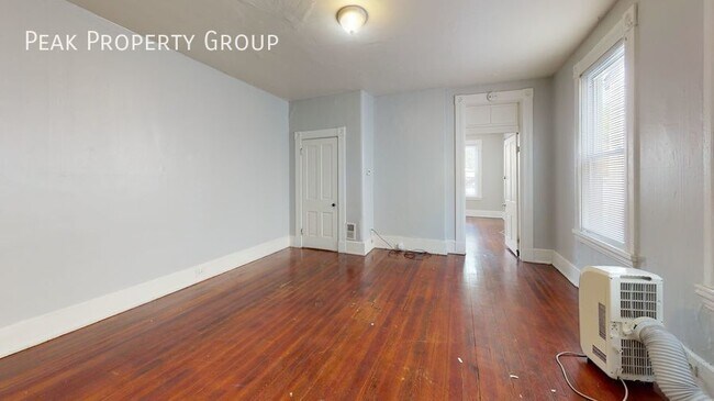 Building Photo - 23 W Hollister St