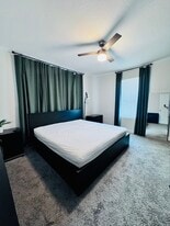 Building Photo - 2208 E 15th Ave