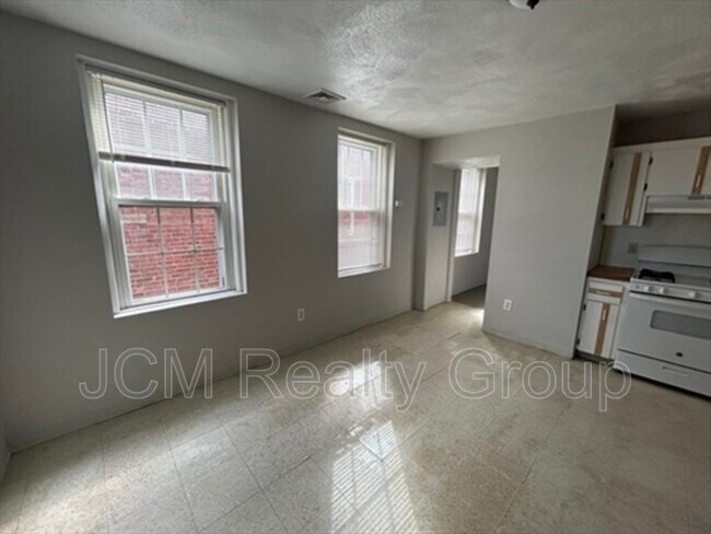 Building Photo - 63 Shawmut St