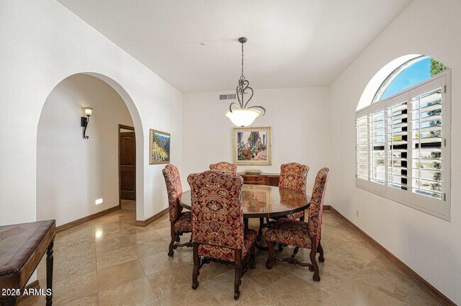 Building Photo - 8171 E Whispering Wind Dr