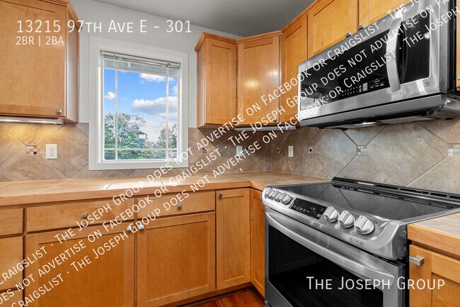Building Photo - 13215 97th Ave E