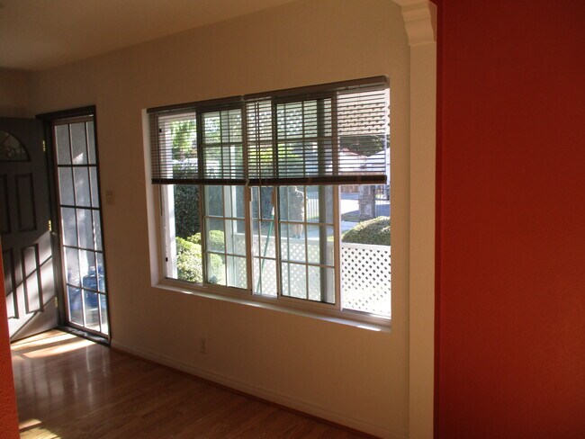 Building Photo - 18649 Chase St