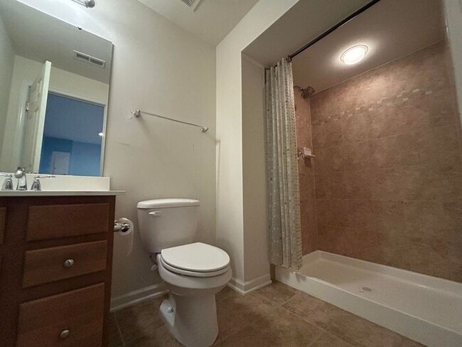 Building Photo - 9541 Evergreen Circle