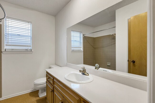 Building Photo - 3712 Monclair Ave