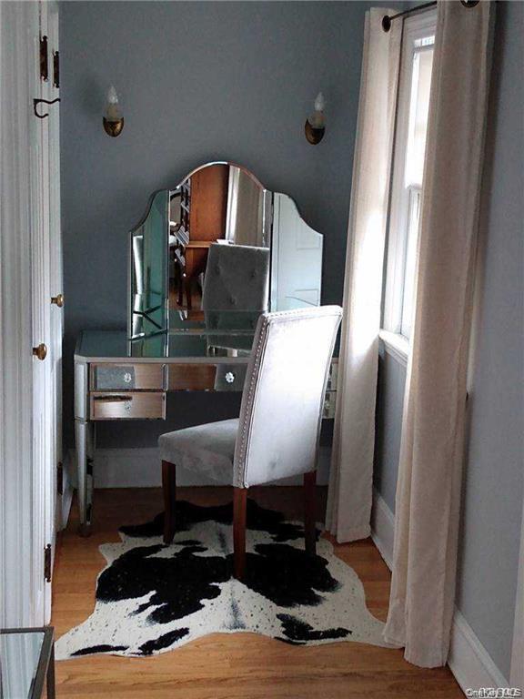 Building Photo - 47 Monroe St