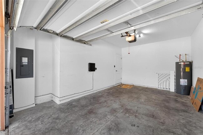 Building Photo - 3842 Hampstead Ln