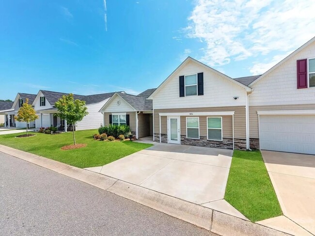 Building Photo - 1016 Amberlight Circle