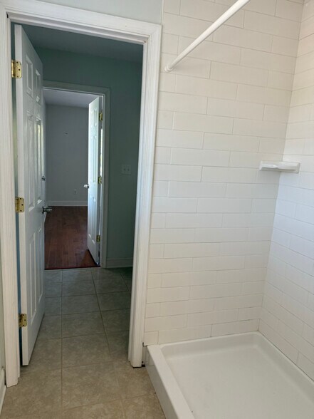 Building Photo - 605 Griffin Blvd