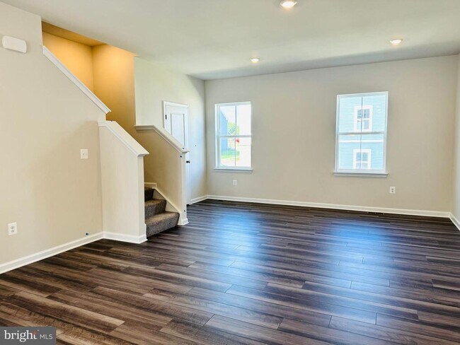 Building Photo - 12 BROOKFIELD Mews