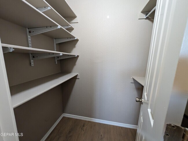 Building Photo - 12145 Sun Arbor Pl