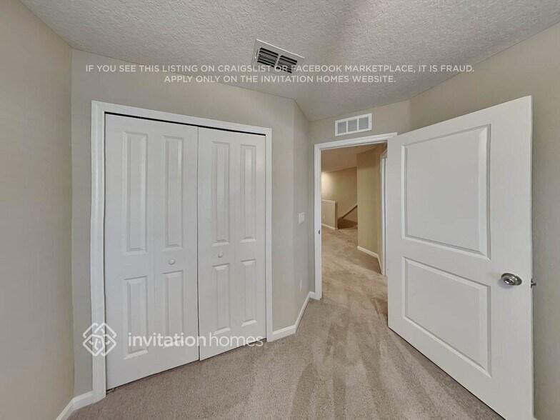 Building Photo - 13289 Shore Grass Dr